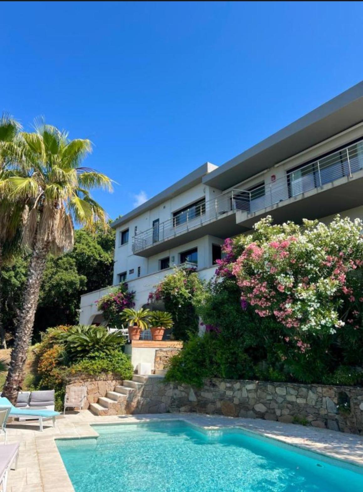 Villa Hirondelles 35 Cavalaire-sur-Mer Esterno foto